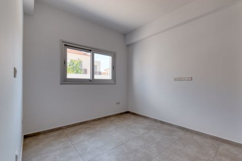 4 bedrooms Villa in Paralimni, Cyprus No. 36671 9