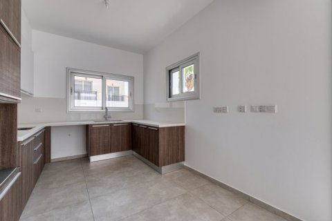 4 bedrooms Villa in Paralimni, Cyprus No. 36671 6