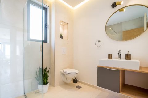 2 bedrooms House in Budva, Montenegro No. 104820 3