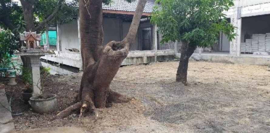 384000m² Land in Bangkok, Thailand No. 97052