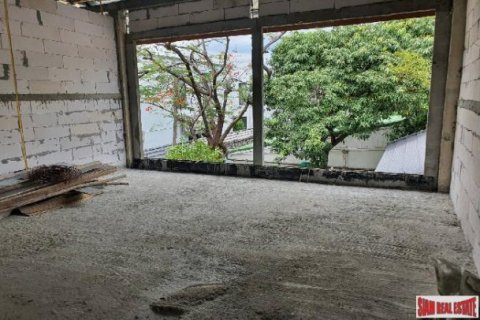 384000m² Land in Bangkok, Thailand No. 97052 13