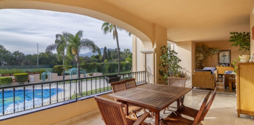3 bedrooms Apartment in Marbella, Spain No. 111027