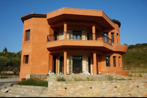 4 bedrooms Villa in Kavala, Greece No. 57875 1