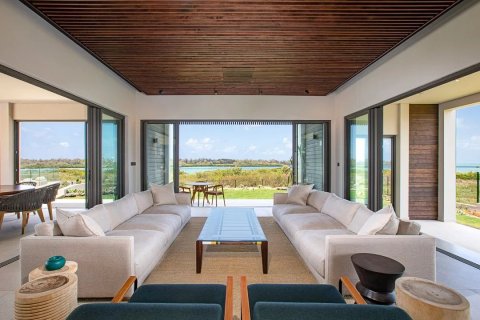 4 bedrooms Villa in Black River, Mauritius No. 86625 2