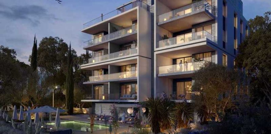 3 bedrooms Apartment in Germasogeia, Cyprus No. 40695