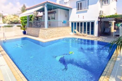 5 dormitorios House en Livadia, Cyprus No. 100459 2