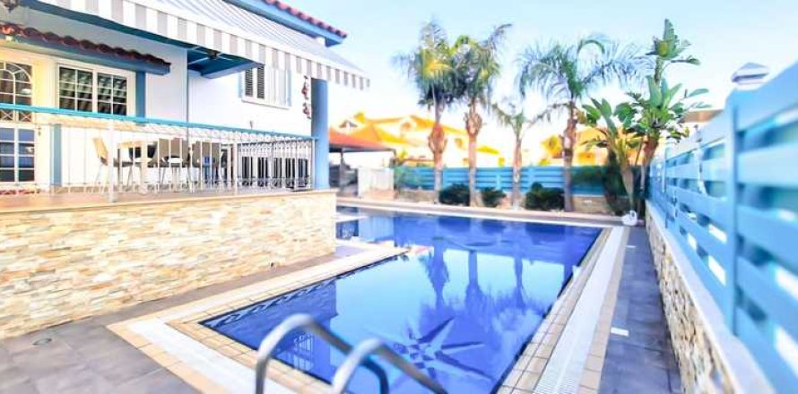 5 dormitorios House en Livadia, Cyprus No. 100459