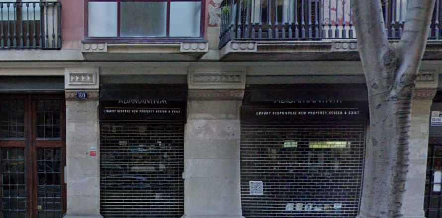 219m² Commercial property en L'Eixample, Spain No. 26973