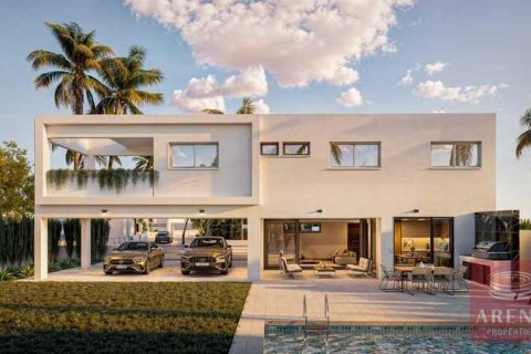 4 bedrooms Villa in Ayia Napa, Cyprus No. 31061 2