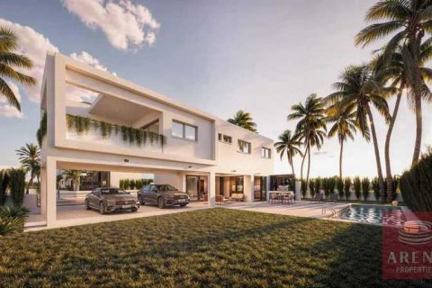 4 bedrooms Villa in Ayia Napa, Cyprus No. 31061 1