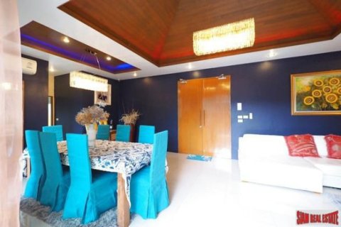 4 bedrooms Villa in Chalong, Thailand No. 95803 10