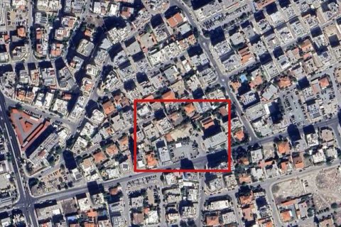 Commercial property in Strovolos, Cyprus No. 104316 1