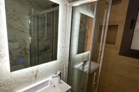 2 bedrooms Apartment in Limassol, Cyprus No. 79057 16