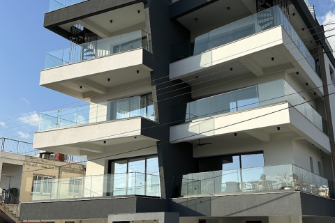 2 bedrooms Apartment in Limassol, Cyprus No. 79057 2