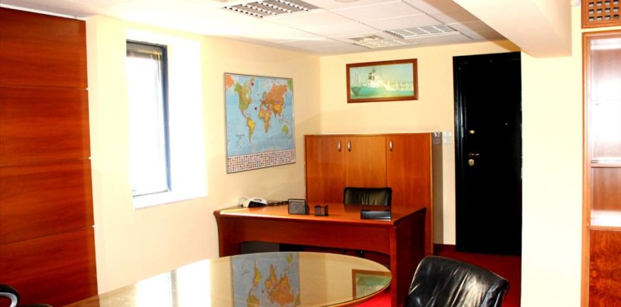 140m² Commercial property in Glyfada, Greece No. 58759