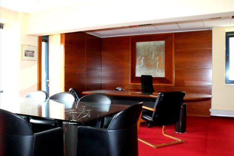 140m² Commercial property in Glyfada, Greece No. 58759 5