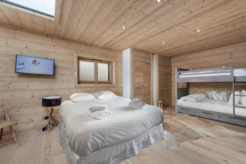 4 bedrooms Apartment in Demi-Quartier, France No. 99611 14