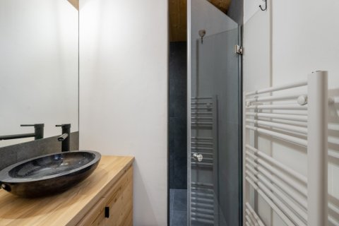 4 bedrooms Apartment in Demi-Quartier, France No. 99611 10