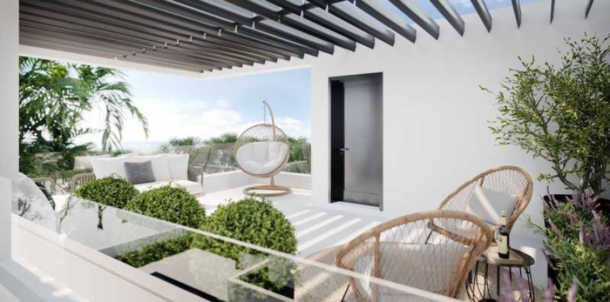 3 bedrooms House in Pyla, Cyprus No. 31115