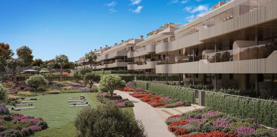 3 bedrooms Bungalow in Estepona, Spain No. 122596