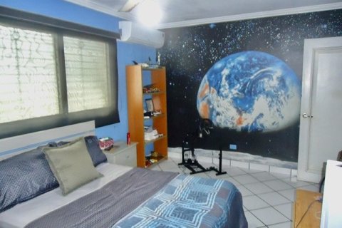 4 bedrooms House in Panama City, Panama No. 80306 10