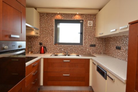 4 bedrooms Villa in Chania, Greece No. 104407 8