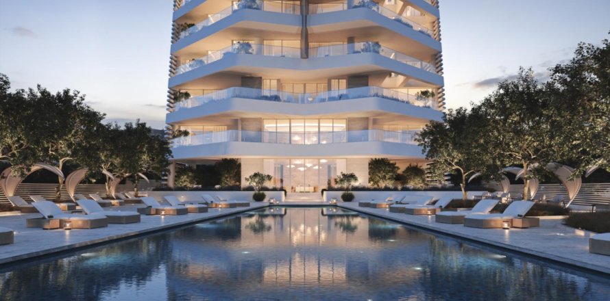 3 bedrooms Apartment in Limassol, Cyprus No. 106138