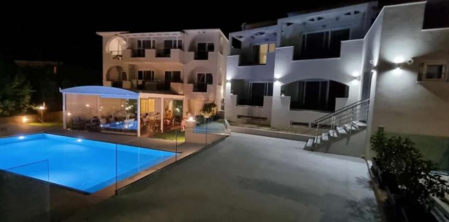 19 bedrooms Hotel in Zakynthos, Greece No. 24768