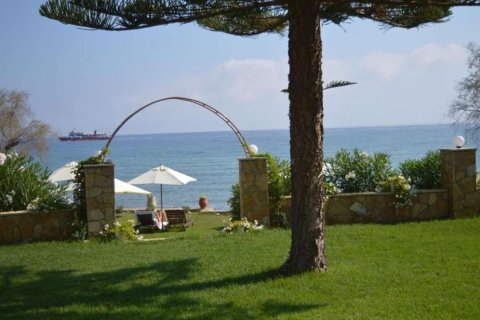 19 bedrooms Hotel in Zakynthos, Greece No. 24768 2