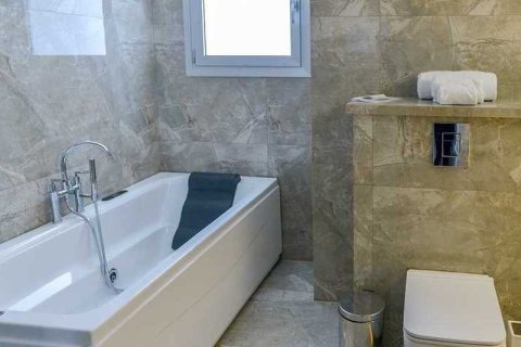 Дом с 5 спальнями в Агиос Тихонас, Кипр №29319 9