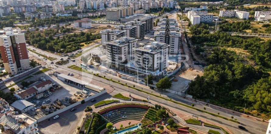 Квартира с 4 комнатами в Тханькхе, Вьетнам №13123