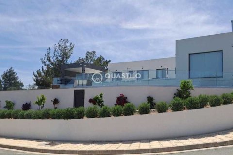 4 bedrooms Villa in Souni–Zanatzia, Cyprus No. 83223 14
