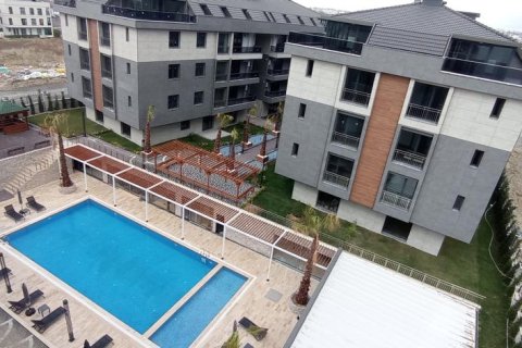 Квартира с 3 спальнями в Стамбул, Турция №14080