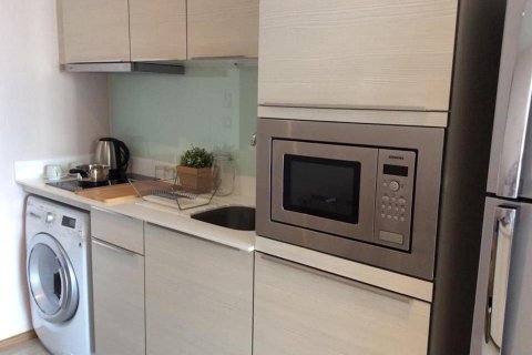 Кондоминиум  с 2 спальнями в Бангкок, Таиланд №476 3