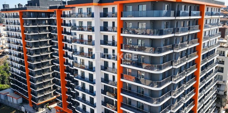 3 bedrooms Apartment in Istanbul, Turkey No. 125917
