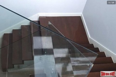 3 bedrooms Penthouse in Bangkok, Thailand No. 96998 17