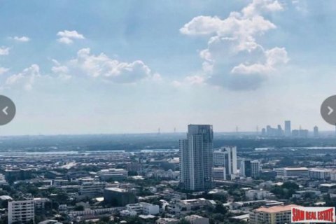 3 bedrooms Penthouse in Bangkok, Thailand No. 96998 2