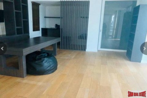 3 bedrooms Penthouse in Bangkok, Thailand No. 96998 10