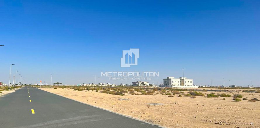 931m² Land in Le Loi, Vietnam No. 93390