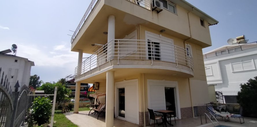 4 chambres Appartement à Nong Ha, Vietnam No. 13936