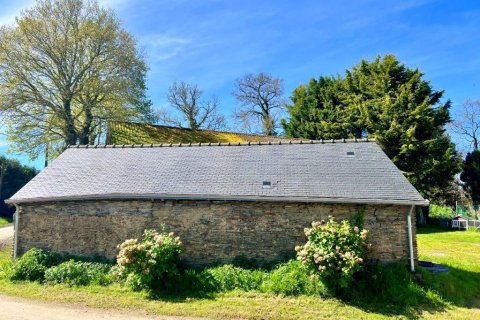 8 bedrooms House in Pleugriffet, France No. 69436 7