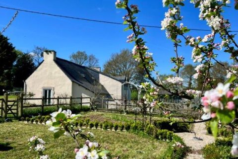 8 bedrooms House in Pleugriffet, France No. 69436 29