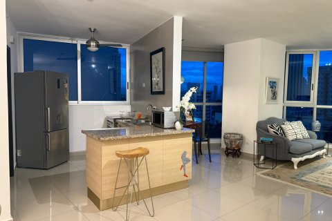 1 bedroom Apartment in Panama City, Panama No. 110298 2