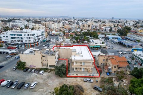 802m² Commercial property in Larnaca, Cyprus No. 105060 4