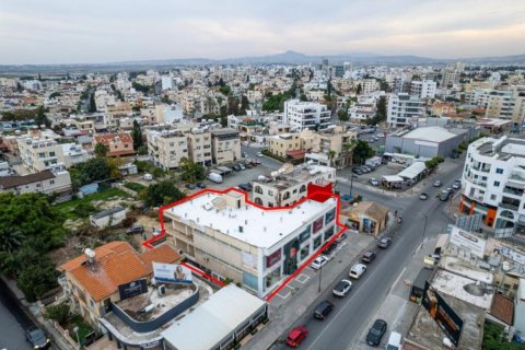 802m² Commercial property in Larnaca, Cyprus No. 105060 3