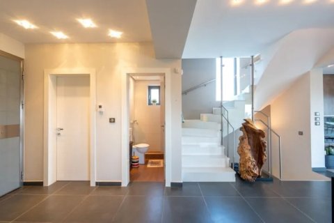 8 rooms Apartment in Thessaloniki, Greece No. 55836 13