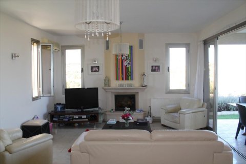4 bedrooms Villa in Limassol, Cyprus No. 105803 2