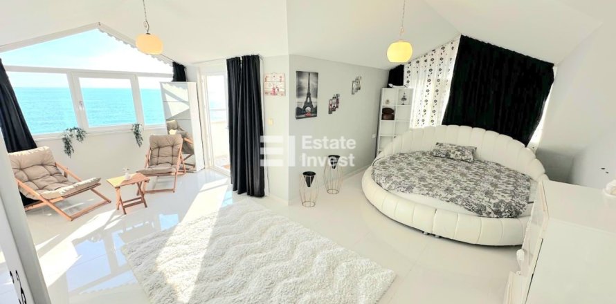3 bedrooms Apartment in Alanya, Turkey No. 124874