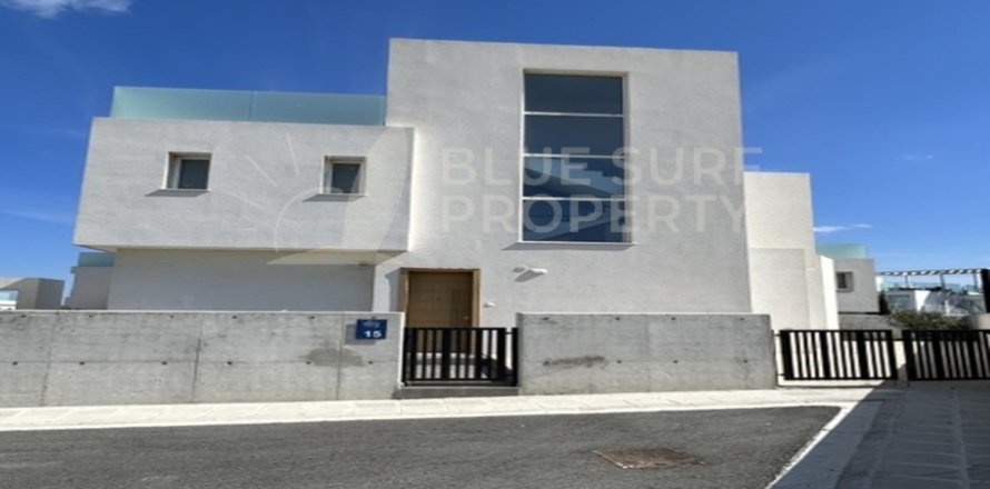 4 bedrooms Villa in Protaras, Cyprus No. 104850