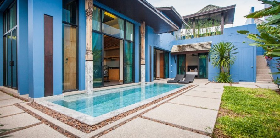 3 bedrooms Villa on the Phuket, Thailand No. 96683